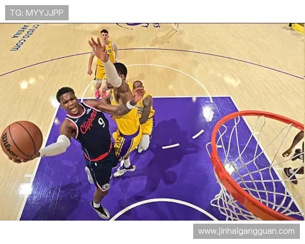 快船将帅怒怼末节判罚卢帅罕怒