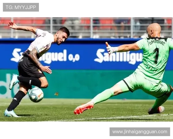 德米特罗维奇拒降西乙态度坚决